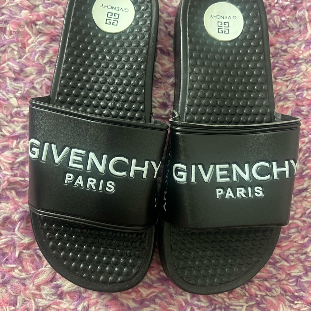 Givenchy Black Logo Slides